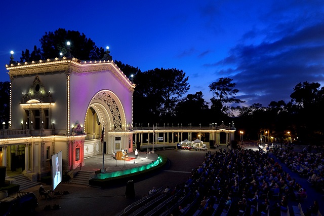 Mùa hè tại công viên Balboa thường xuyên tổ chức các sự kiện thú vị